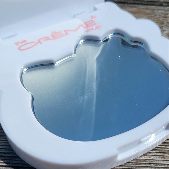 The Crème Shop - Hello Kitty On-The-Go Compact Mirror - Picture 3 of 7